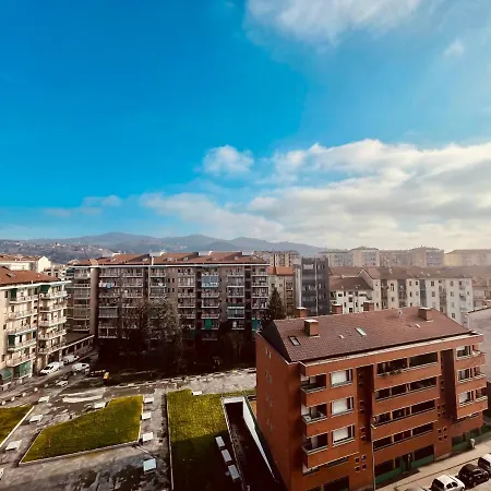 Feels Like Apartment *